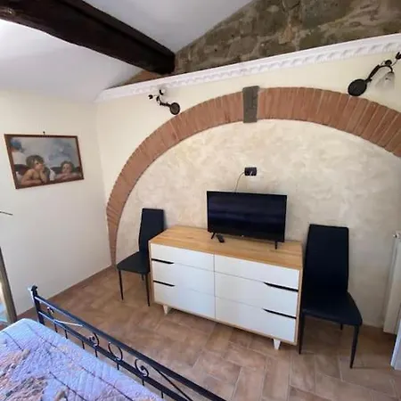 Center Apartment *