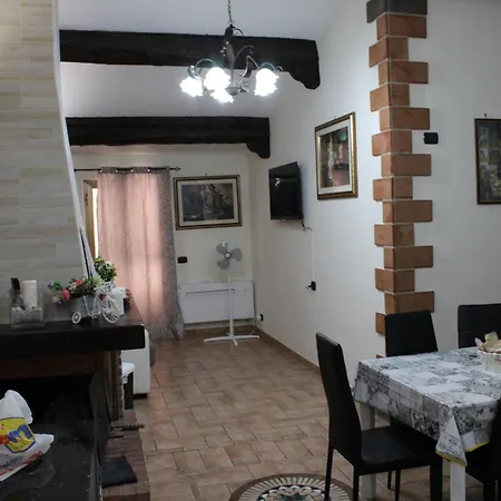 Διαμέρισμα Center *
